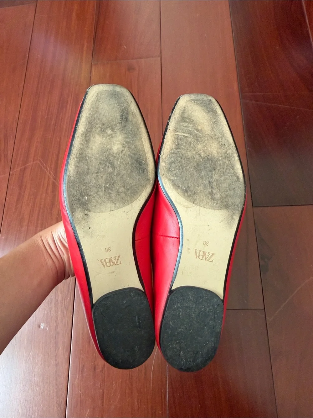 Zara soft red